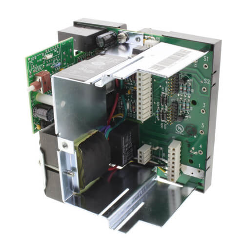 MC230R M-Series II chassis, 230VAC with remote reset